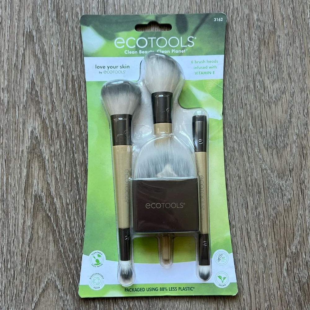 EcoTools “Love Your Skin” Makeup Brush Set 4-Piece Kit NWT